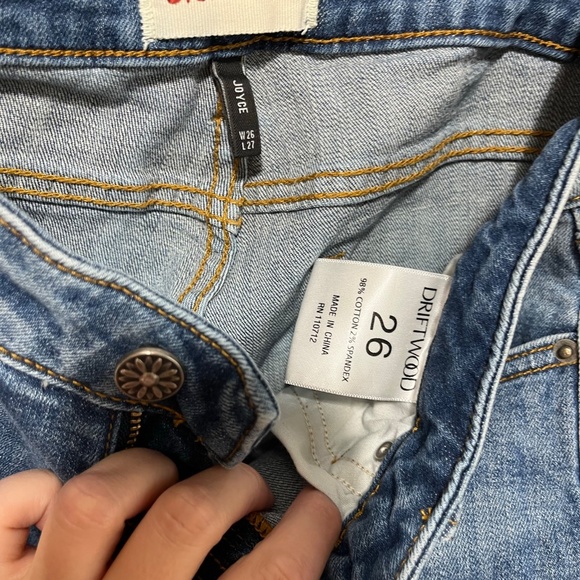 Driftwood Joyce distressed jeans size 26 - Picture 3 of 3